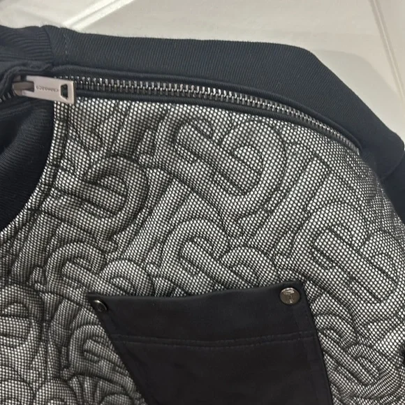 Boys Burberry Black and Gray Crewneck Sweater - Picture 3 of 4